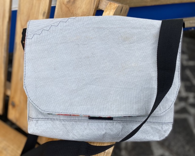 The Small Messenger Bag